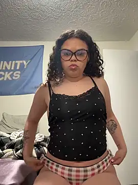 kykyloves online show from March 11, 2026, 8:03 pm