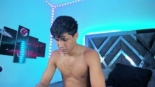 Snapshot of Robertmiller21 chatting on September 27, 2025, 5:02 am Robertmiller21 online show from September 27, 2025, 5:02 am