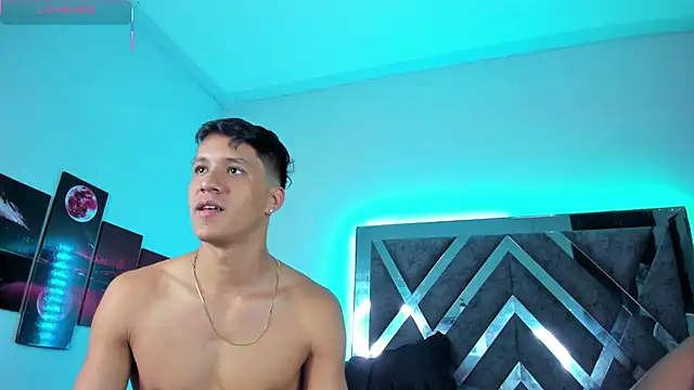 Snapshot of Robertmiller21 chatting on October 8, 2025, 5:42 am Robertmiller21 online show from October 8, 2025, 5:42 am