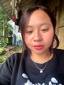 maianhcute online show from October 29, 2025, 8:35 am