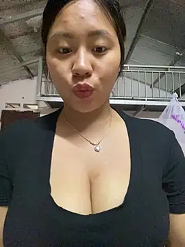 Snapshot of maianhcute chatting on May 23, 2026, 12:53 am maianhcute online show from May 23, 2026, 12:53 am