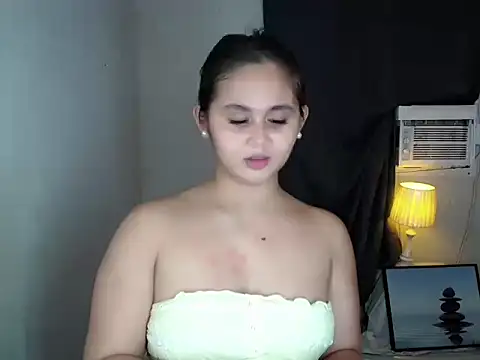 Snapshot of Aiko_shemalexxx chatting on February 16, 2026, 5:33 pm Aiko shemalexxx online show from February 16, 2026, 5:33 pm