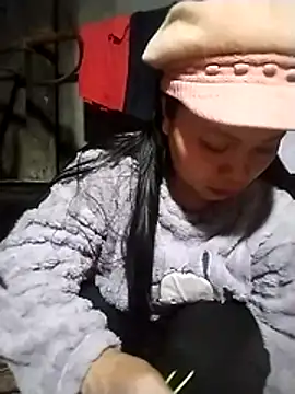 venu00 online show from February 2, 2026, 4:55 am