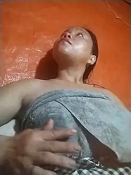 venu00 online show from November 7, 2025, 1:48 pm