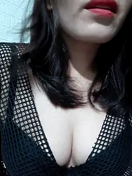 Singlemom69x online show from May 9, 2026, 1:36 pm