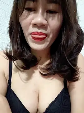 Singlemom69x online show from May 23, 2026, 1:15 am