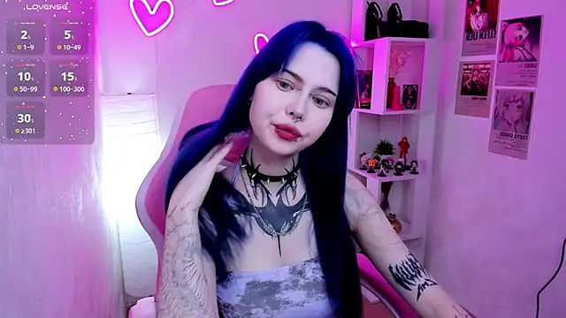 Snapshot of Morana_Batt chatting on December 15, 2025, 2:06 am Morana Batt online show from December 15, 2025, 2:06 am