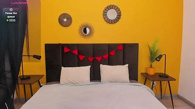 Jennifer Munoz online show from March 28, 2026, 1:39 am