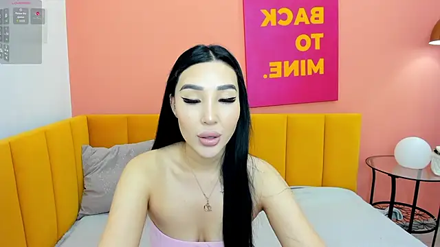 Snapshot of Jennifer_Munoz chatting on November 16, 2025, 1:32 am Jennifer Munoz online show from November 16, 2025, 1:32 am