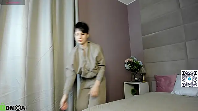 Snapshot of Adeline_Perle chatting on October 14, 2025, 1:28 am Adeline Perle online show from October 14, 2025, 1:28 am