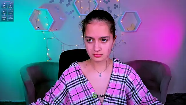 Snapshot of talia_seduce chatting on November 6, 2025, 9:46 am talia seduce online show from November 6, 2025, 9:46 am