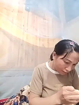 Snapshot of YAYAA-502 chatting on October 7, 2025, 1:01 pm YAYAA-502 online show from October 7, 2025, 1:01 pm