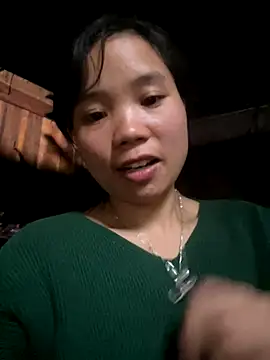 Ngoc-bbi online show from December 5, 2025, 6:01 am