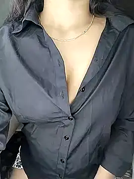 Savita2310 online show from November 14, 2025, 6:00 pm