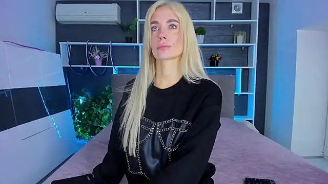 SabrinaSharm online show from February 7, 2026, 1:19 pm