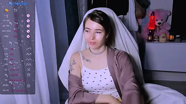 Snapshot of ZoyaMill chatting on December 20, 2025, 6:38 am ZoyaMill online show from December 20, 2025, 6:38 am