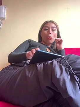 SweetSophie26 online show from September 10, 2025, 3:22 pm