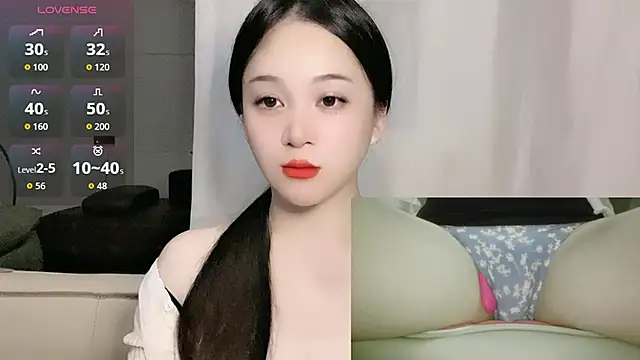 woaiqinqin online show from September 9, 2025, 3:21 pm