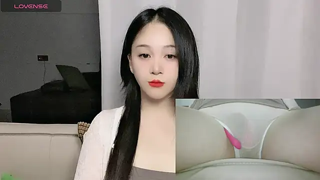 woaiqinqin online show from September 14, 2025, 1:33 pm