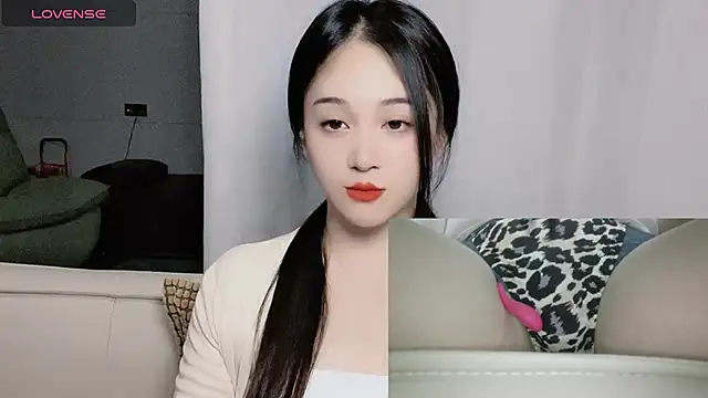 woaiqinqin online show from September 27, 2025, 3:40 pm