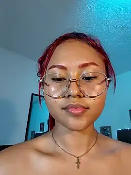 Snapshot of MAYASMITH__ chatting on May 16, 2026, 12:20 am MAYASMITH online show from May 16, 2026, 12:20 am