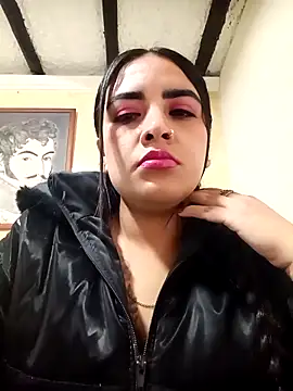 Snapshot of MAYE__13 chatting on September 9, 2025, 12:36 pm MAYE 13 online show from September 9, 2025, 12:36 pm