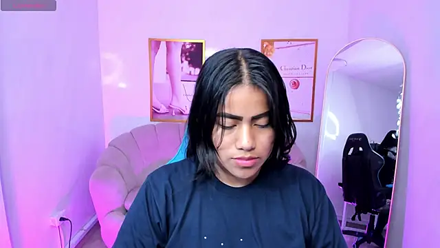 Snapshot of Victoria_b_ chatting on September 15, 2025, 7:47 pm Victoria b online show from September 15, 2025, 7:47 pm