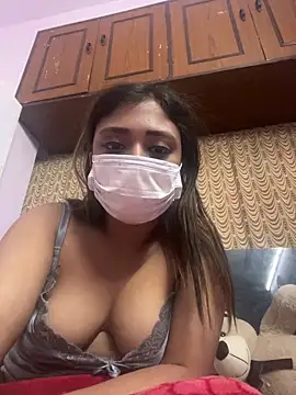 Snapshot of goodvibesonly44445 chatting on February 16, 2026, 12:31 am goodvibesonly44445 online show from February 16, 2026, 12:31 am