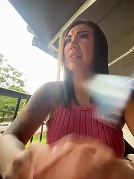 Snapshot of Sarahlove_90 chatting on October 30, 2025, 8:39 pm Sarahlove 90 online show from October 30, 2025, 8:39 pm