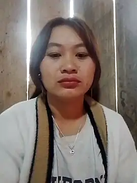 lusy-bae online show from November 15, 2025, 12:03 am