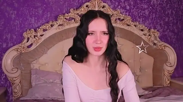 GraceMartinos online show from September 12, 2025, 10:31 pm