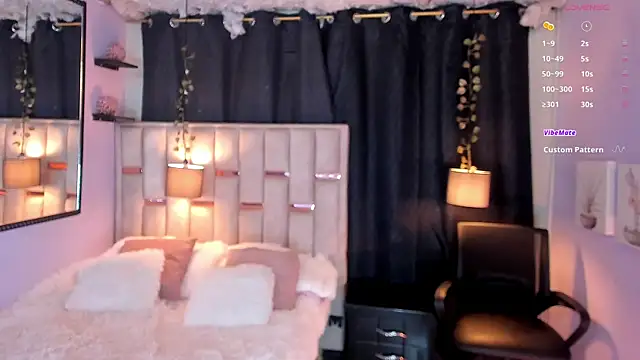 Snapshot of melody-rouss chatting on November 28, 2025, 3:07 am melody-rouss online show from November 28, 2025, 3:07 am