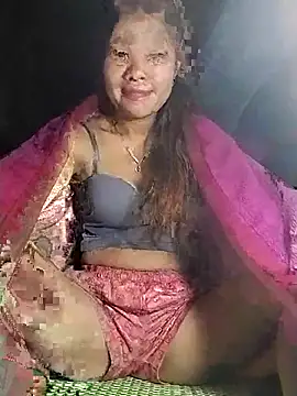 Snapshot of lylylove chatting on November 2, 2025, 8:25 pm lylylove online show from November 2, 2025, 8:25 pm