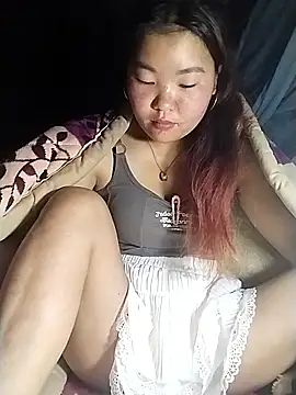 Snapshot of lylylove chatting on March 27, 2026, 8:43 pm lylylove online show from March 27, 2026, 8:43 pm