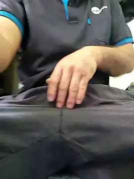 Snapshot of anggllaaa chatting on September 14, 2025, 11:27 pm anggllaaa online show from September 14, 2025, 11:27 pm