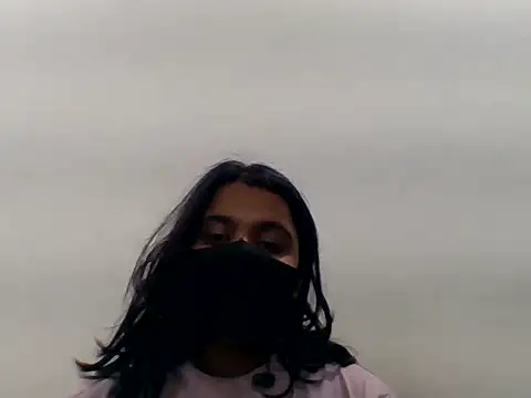 Snapshot of Vaani_Singha chatting on May 4, 2026, 7:28 pm Vaani Singha online show from May 4, 2026, 7:28 pm