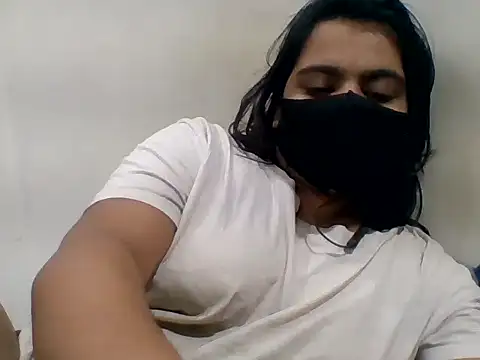 Snapshot of Vaani_Singha chatting on April 28, 2026, 7:29 pm Vaani Singha online show from April 28, 2026, 7:29 pm