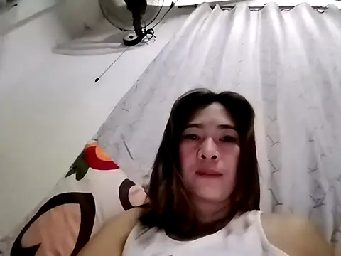 Snapshot of Fhukerat_13 chatting on June 17, 2026, 4:39 pm Fhukerat 13 online show from June 17, 2026, 4:39 pm