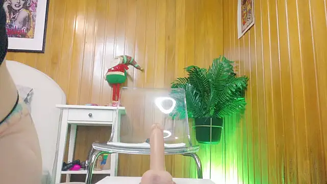 Snapshot of Zafiro_Gem_ chatting on December 18, 2025, 6:34 pm Zafiro Gem online show from December 18, 2025, 6:34 pm