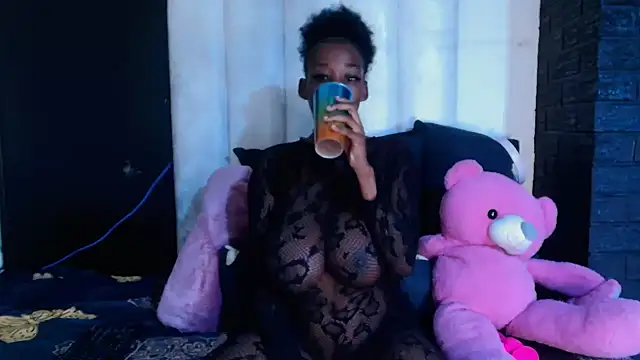 DarkQueen25x online show from March 9, 2026, 11:08 pm