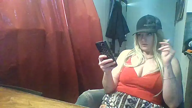 cutiekayls online show from June 26, 2026, 6:14 pm