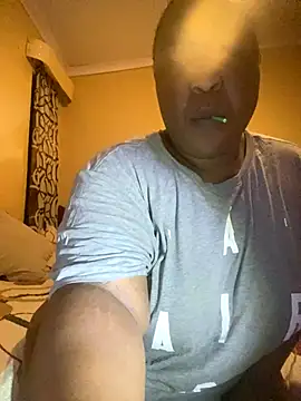 ThickTana online show from November 15, 2025, 7:51 pm