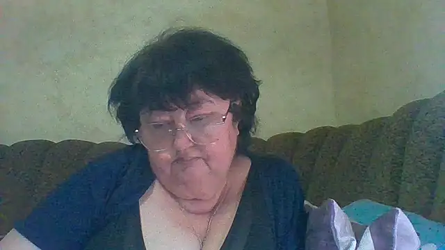 Snapshot of MilaSky5303 chatting on March 29, 2026, 11:06 pm MilaSky5303 online show from March 29, 2026, 11:06 pm