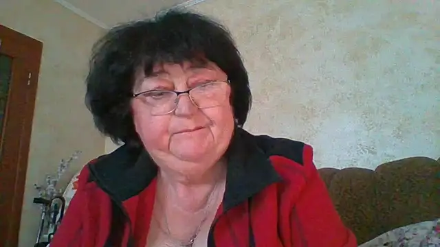 Snapshot of MilaSky5303 chatting on February 3, 2026, 10:09 am MilaSky5303 online show from February 3, 2026, 10:09 am