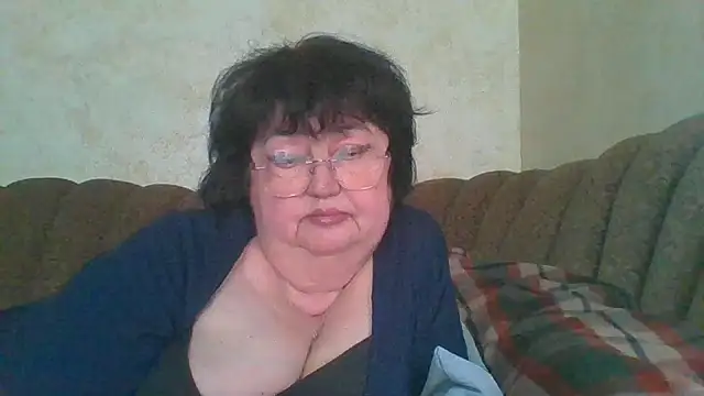 Snapshot of MilaSky5303 chatting on April 13, 2026, 1:04 pm MilaSky5303 online show from April 13, 2026, 1:04 pm