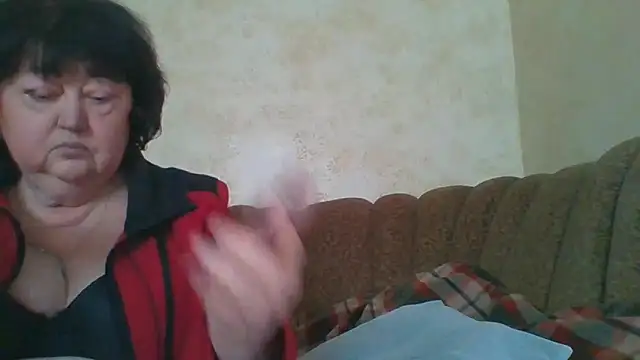 Snapshot of MilaSky5303 chatting on February 9, 2026, 10:02 am MilaSky5303 online show from February 9, 2026, 10:02 am