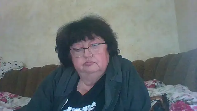 Snapshot of MilaSky5303 chatting on November 29, 2025, 9:42 am MilaSky5303 online show from November 29, 2025, 9:42 am