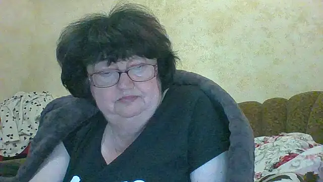 Snapshot of MilaSky5303 chatting on November 8, 2025, 11:19 pm MilaSky5303 online show from November 8, 2025, 11:19 pm