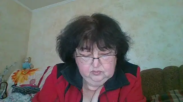 Snapshot of MilaSky5303 chatting on February 18, 2026, 12:12 pm MilaSky5303 online show from February 18, 2026, 12:12 pm