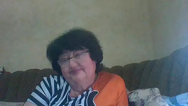 Snapshot of MilaSky5303 chatting on December 1, 2025, 3:46 pm MilaSky5303 online show from December 1, 2025, 3:46 pm